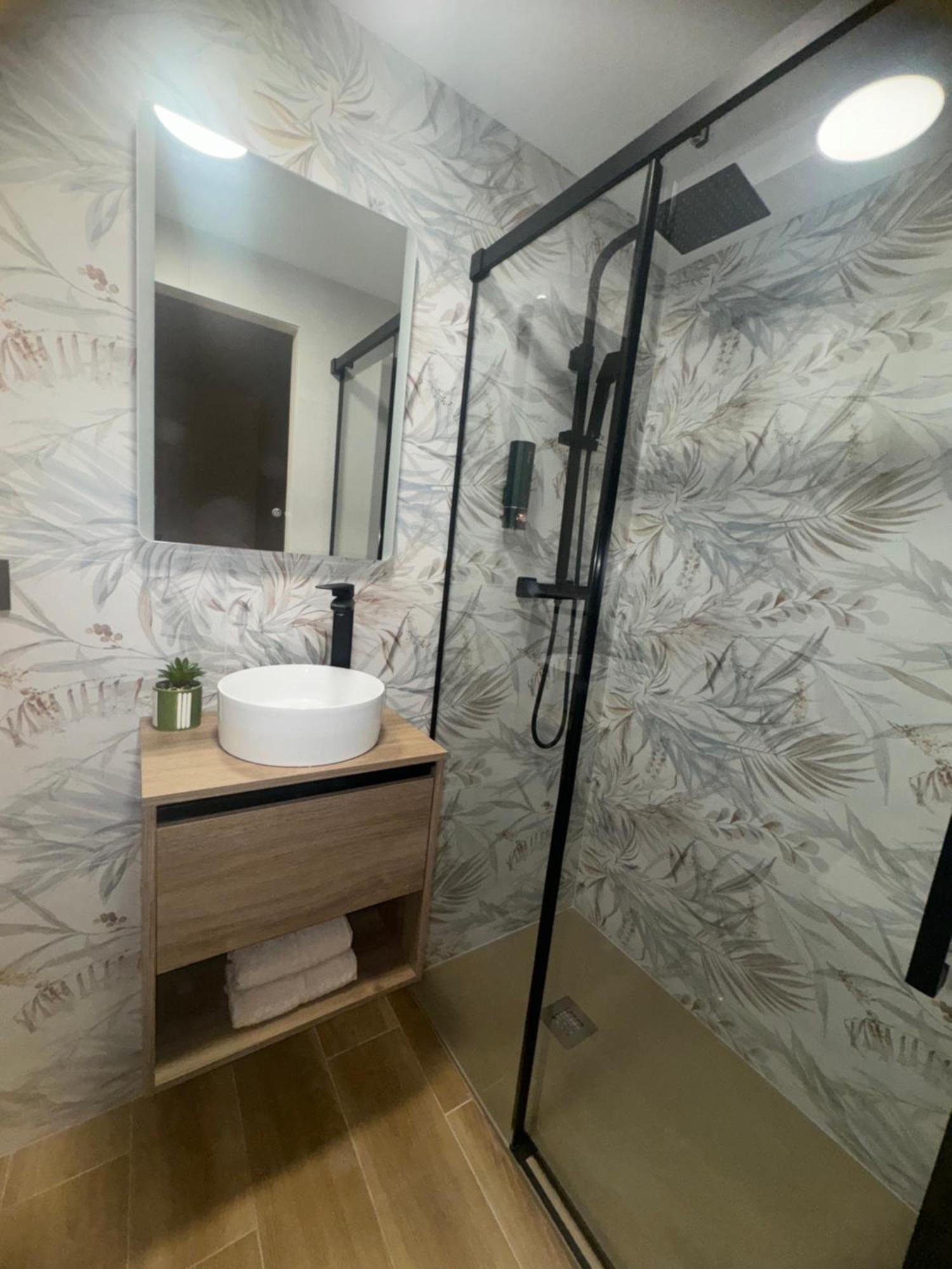 Apartamento Parking Vigilado Gratis Pleno Centro,cozy Picon Center