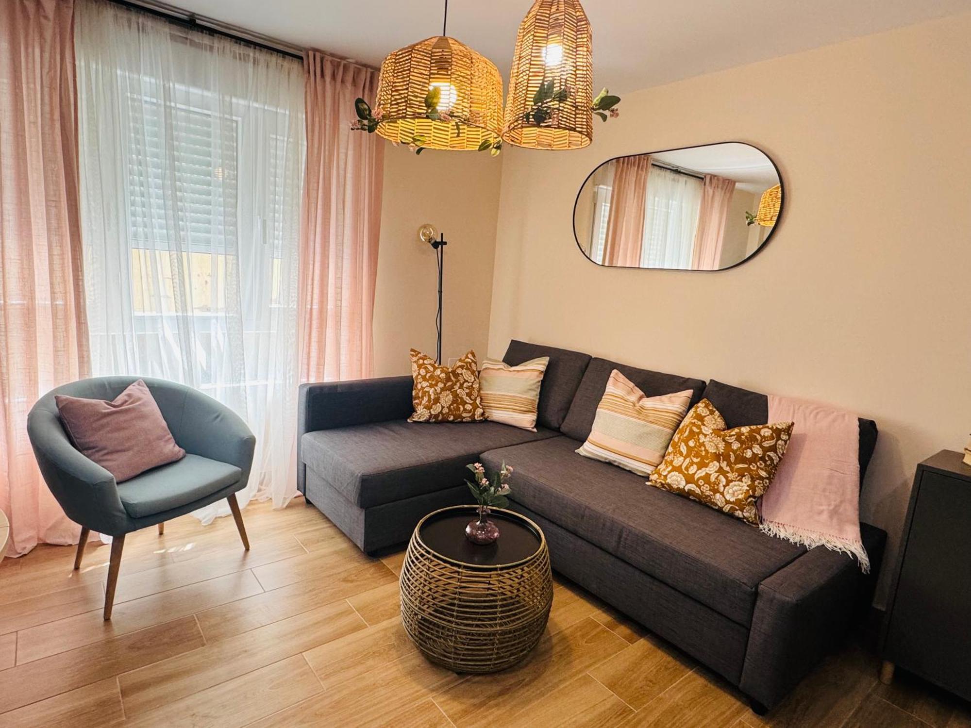 Apartamento Parking Vigilado Gratis Pleno Centro,cozy Picon Center